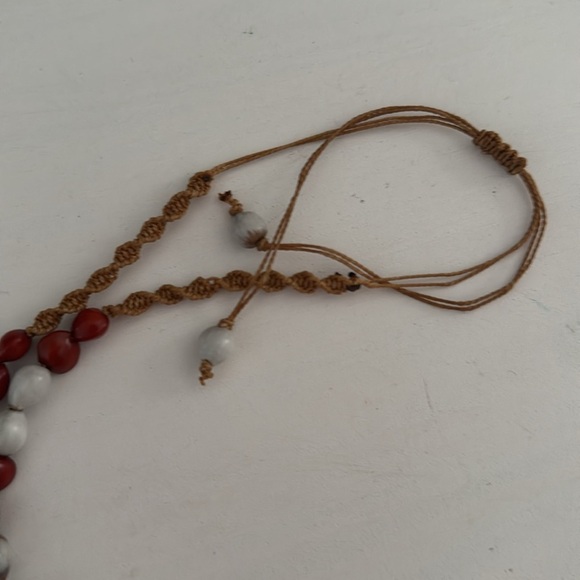 Artisan Made Statement Necklace from Grand Cayman - Picture 6 of 7